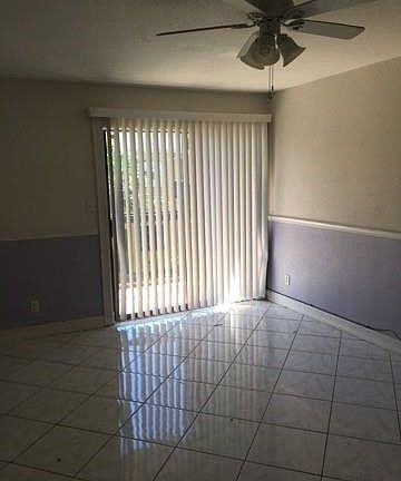 2nd image of 2865 Winkler Ave APT 413