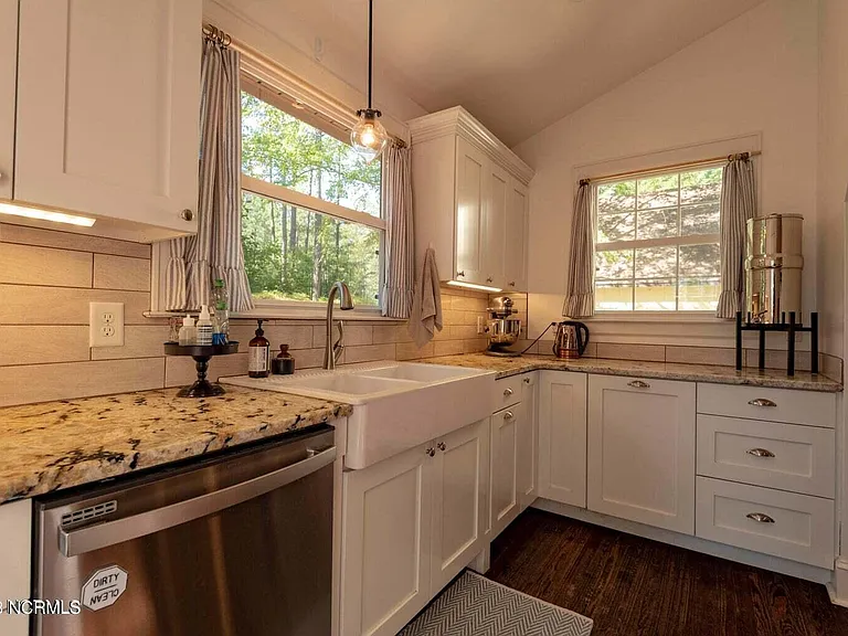 290 Becky Branch Rd — Photo 4