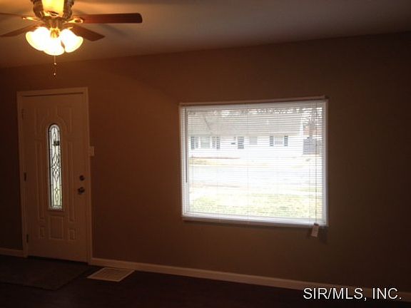2nd image of 1108 Lilac Dr