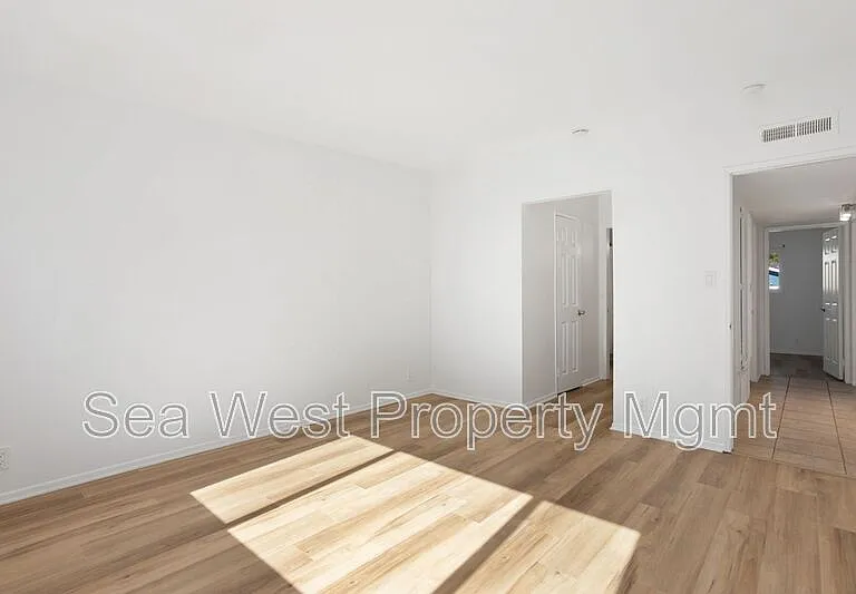 820 Encinitas Blvd #202 — Photo 25