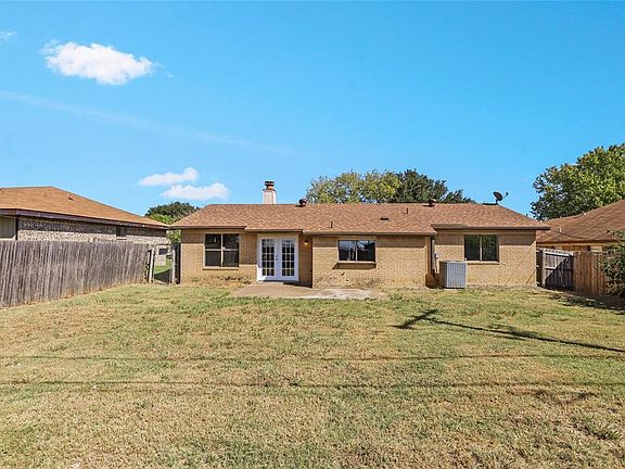 5th image of 4900 Green Hollow Dr
