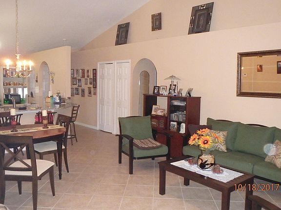 4th image of 2366 SW Bayshore Boulevard