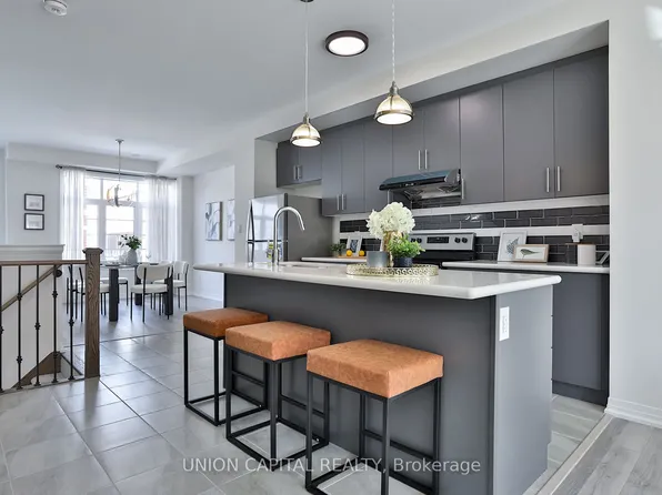 5 Sissons Way, Markham, ON L6B 1R2