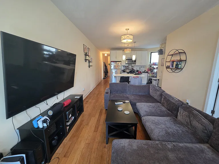 521 W 175th St #43 — Photo 3