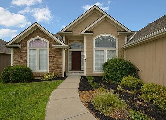 2nd image of 13860 Station Dr