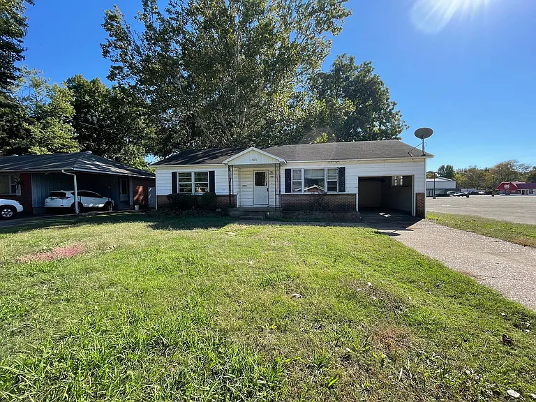 83-1303 W Warner Ave — Photo 1