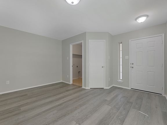 3rd image of 8371 Timberbrook Ln