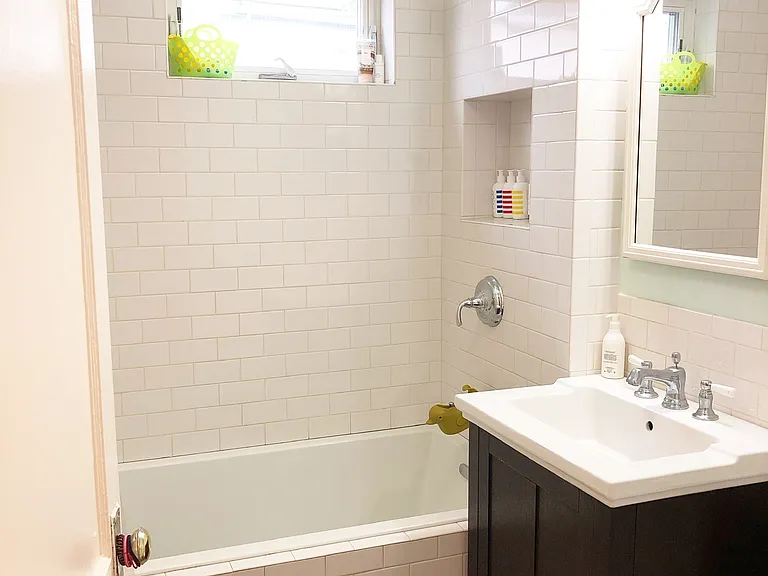 55 Marmion St #3 — Photo 5