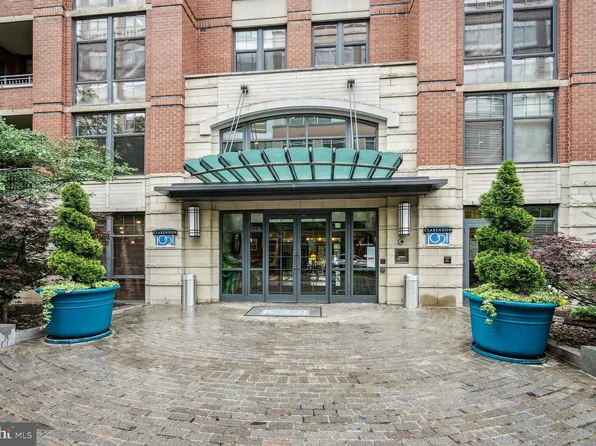 1021 Garfield St #320, Arlington, VA 22201