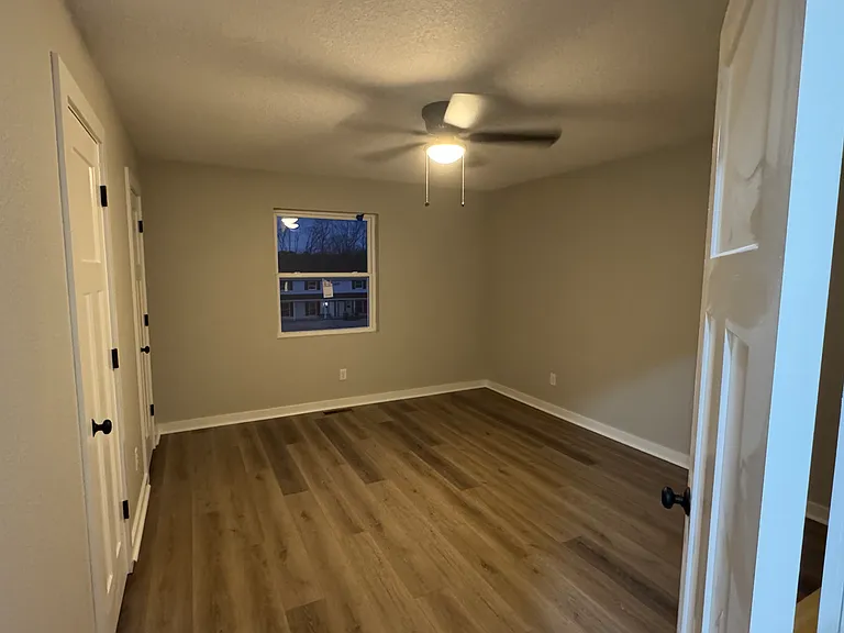 1921 Sanford Dr — Photo 20