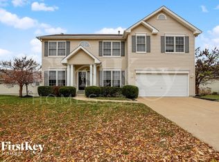 332 Centerfield Dr, O'Fallon, MO 63366