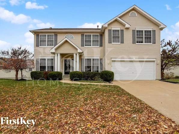 332 Centerfield Dr, O'Fallon, MO 63366