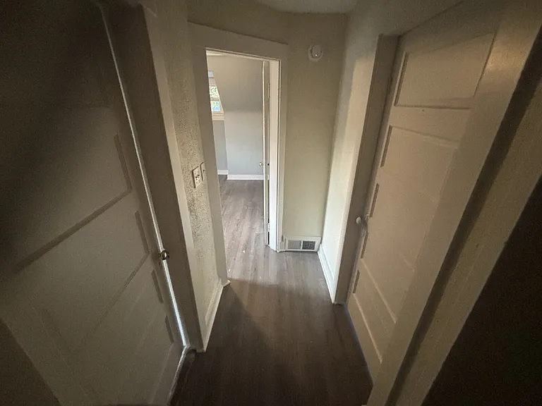 25 Ridgeway Ave — Photo 11