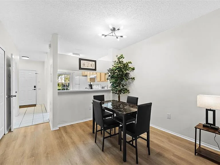 12444 Berkeley Square Dr — Photo 4