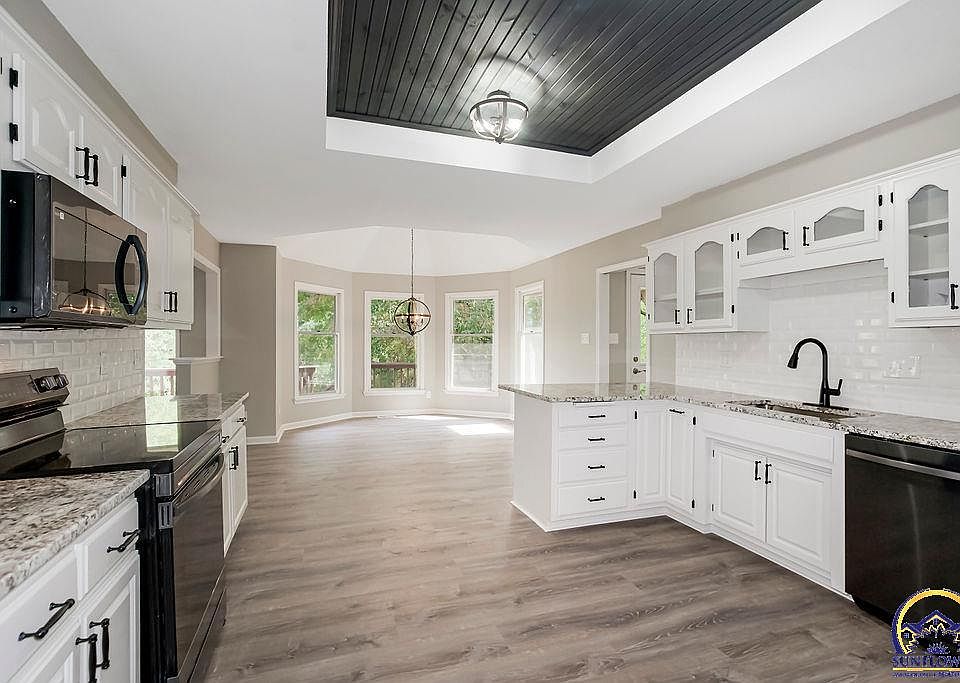 4744 SW Gage Blvd, Topeka, KS 66610 Zillow