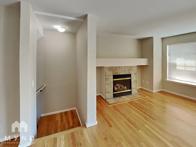 323 NW 103rd St — Photo 3