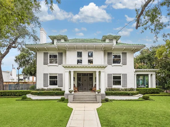 8 Courtlandt Pl, Houston, TX 77006