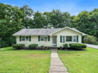 32 Boulder Ave, Hillburn, NY 10931