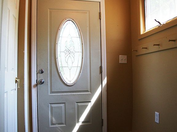 4th image of 245 Wiman Ave