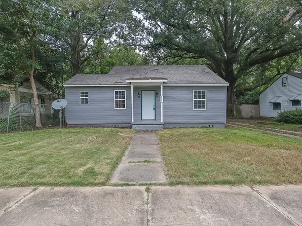 209 Calhoun St, Fort Valley, GA 31030
