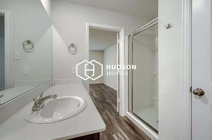 312 Bounding Main St — Photo 10