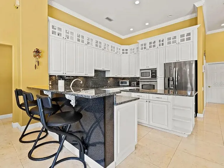 30324 Laurelwood Ln — Photo 10