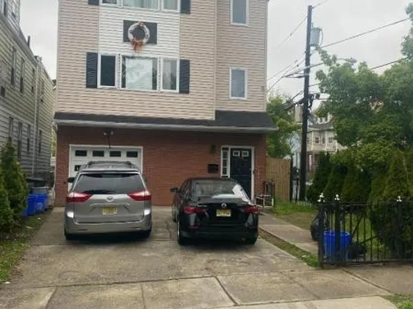 1-3 Treacy Ave, Newark, NJ 07108