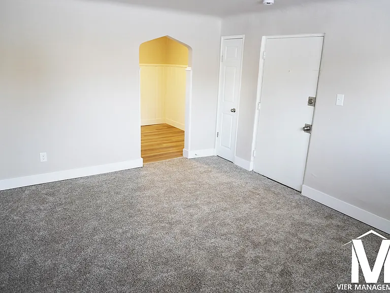 Oakwood at Deer Park Apartments — Photo 11