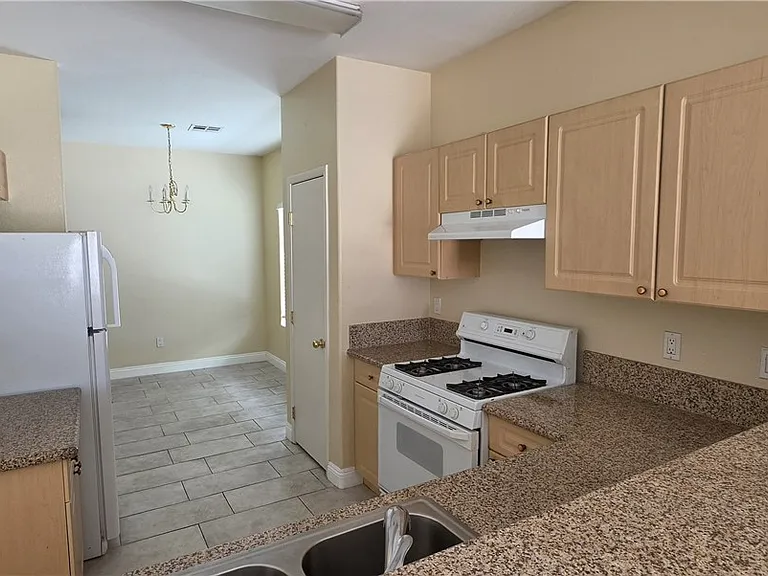 8638 Tomnitz Ave #103 — Photo 3