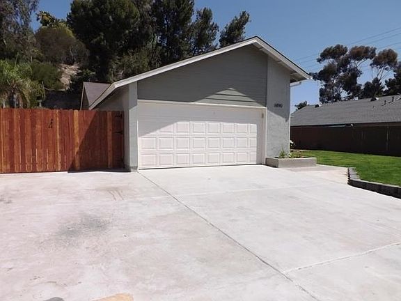 3rd image of 6890 Alsacia St