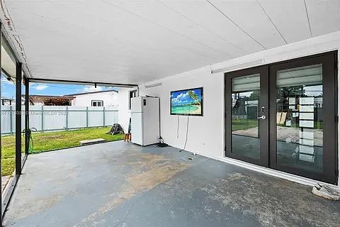 4061 SW 102nd Ct — Photo 13
