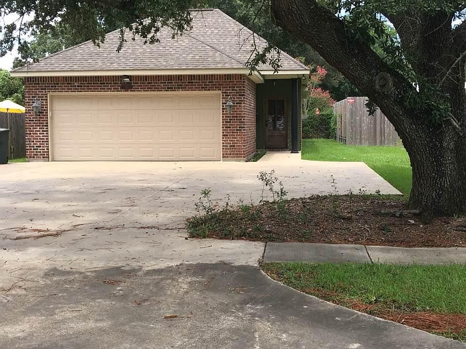 1st image of 310 University Dr