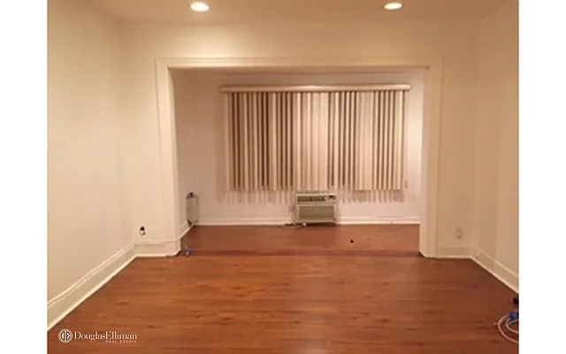 Rented by Douglas Elliman | media 24