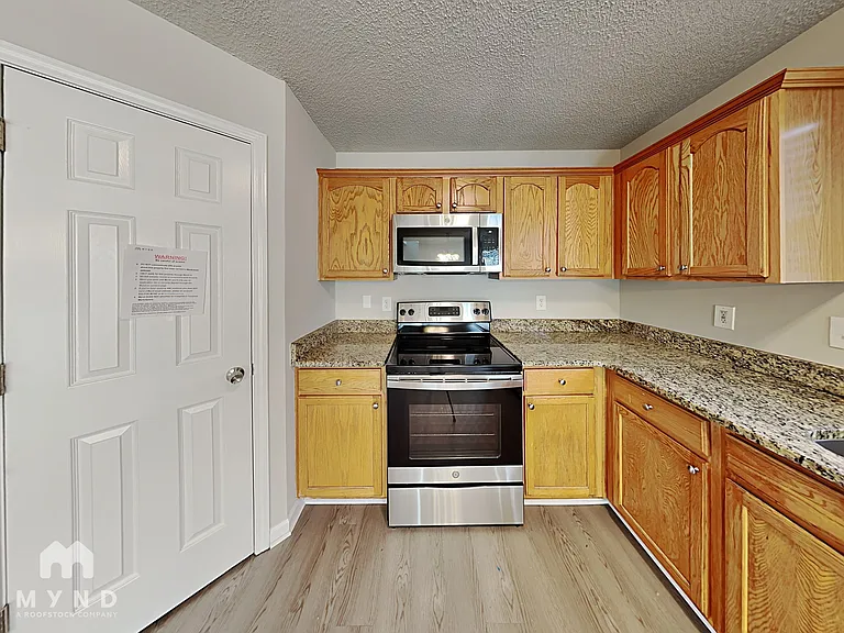 6132 Hickory Lane Dr — Photo 4