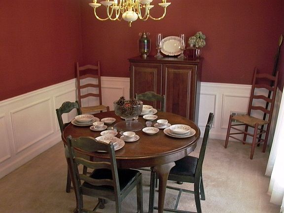 Formal dining room