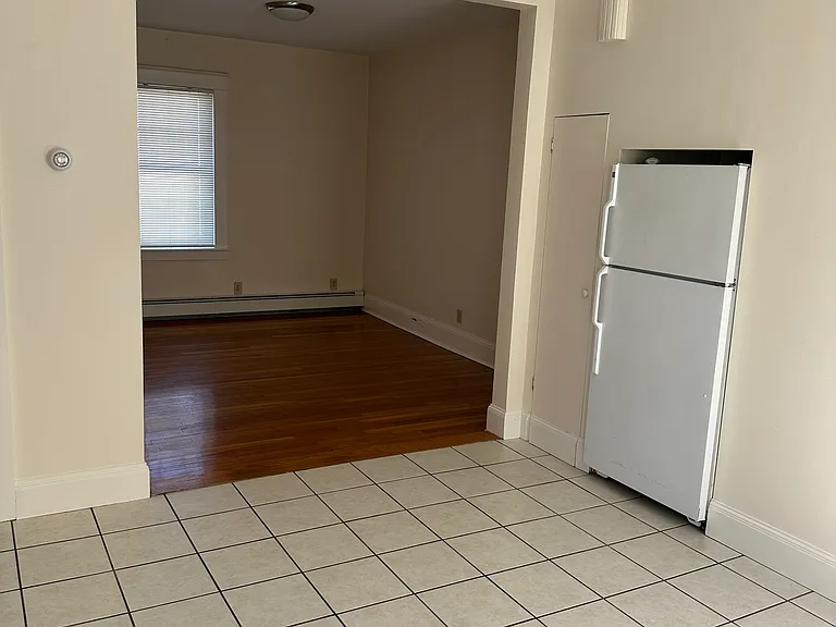 187 Sutton Ave #1 — Photo 6