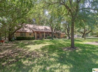 704 Golden Oaks Rd, Georgetown, TX 78628
