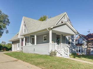 321 N Gill St, Monticello, IA 52310
