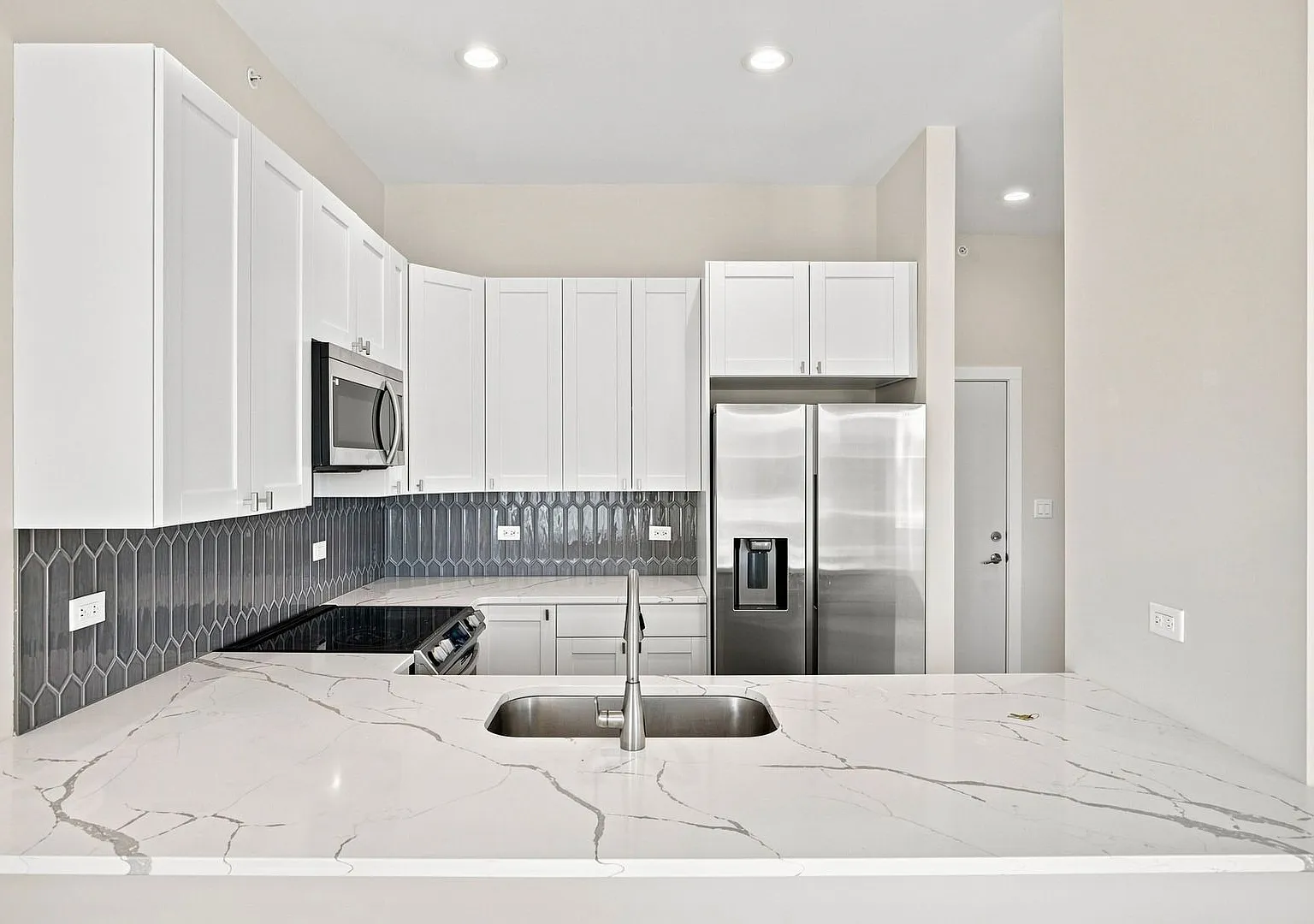 3727 Sunnyside Ave. — Photo 1