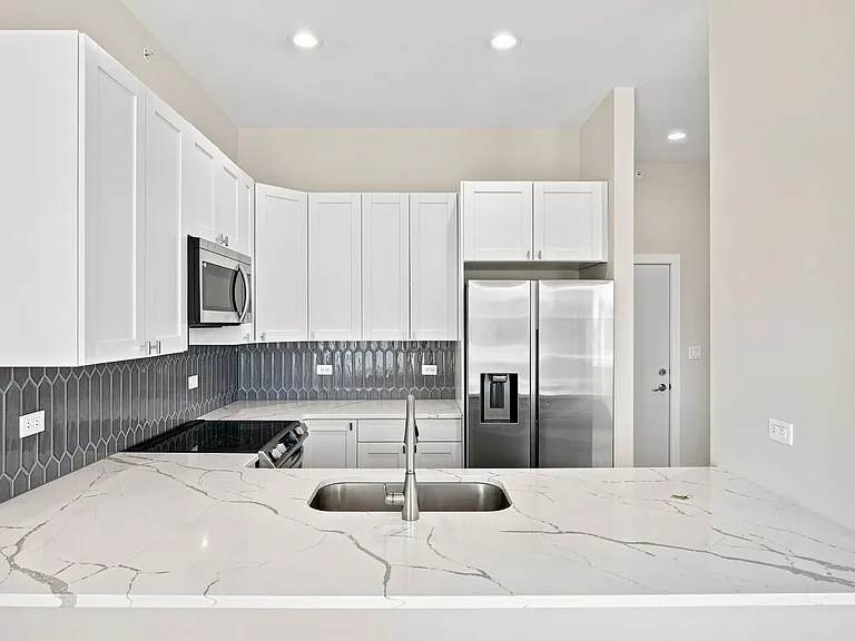 3727 Sunnyside Ave. — Photo 1