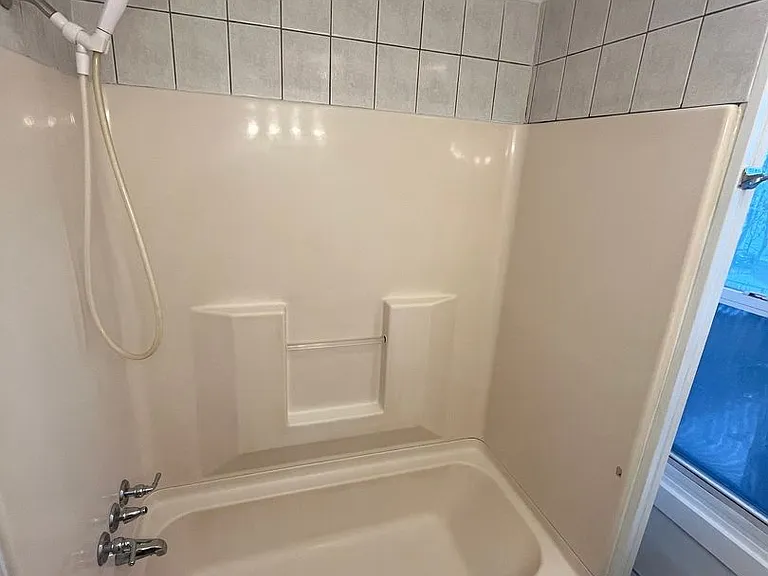 19 Garland Ave — Photo 6