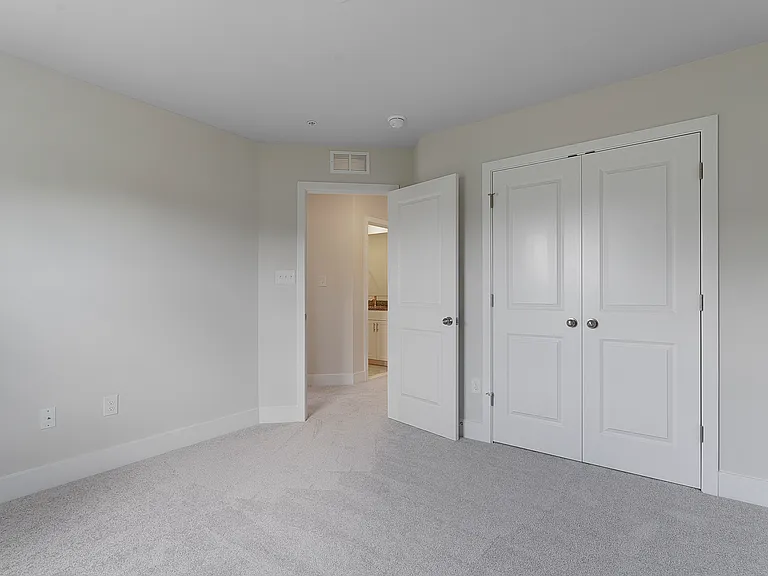 1749 Water Crossing Rd — Photo 31