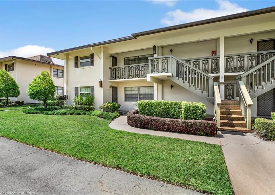 106 Fairway Ct