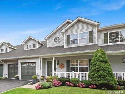 16 Monitor Road #16, Smithtown, NY, 11787