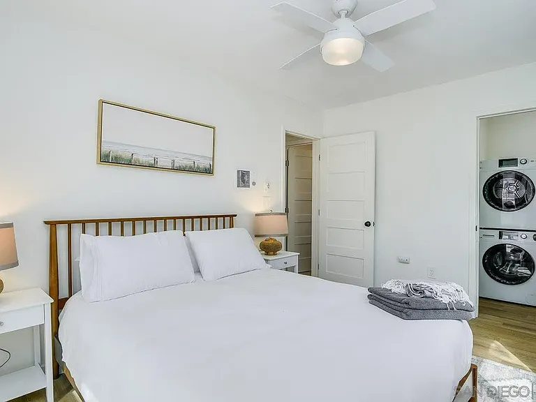 807 Dover Ct — Photo 14