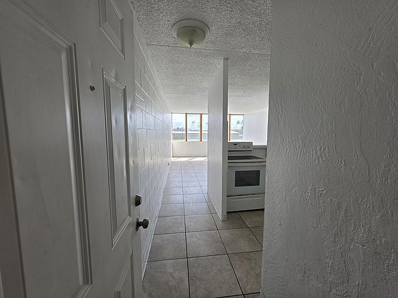 2nd image of 111 Kahului Beach Rd APT B306