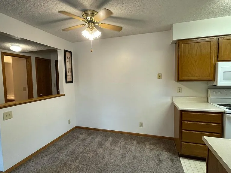 1027 H St #8 — Photo 9