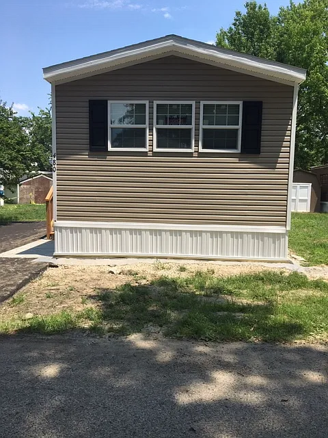 480 Lexington Dr photo 1