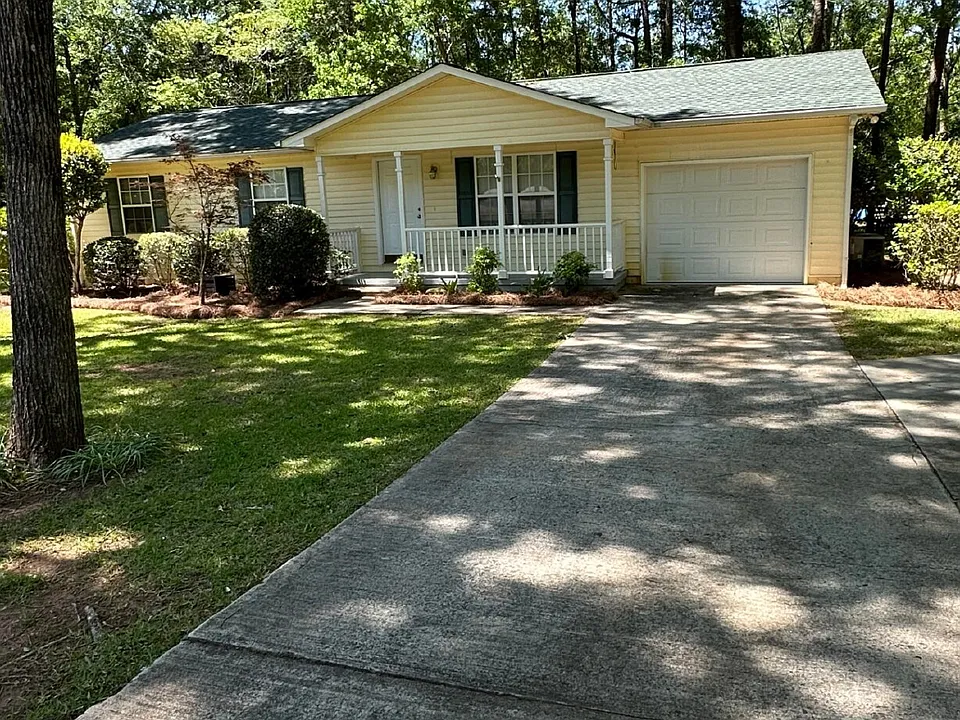 144 Pennington Rd NW