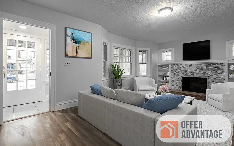 5 bed, 2.0 bath, 2050 sqft, $2,400 — Photo 2